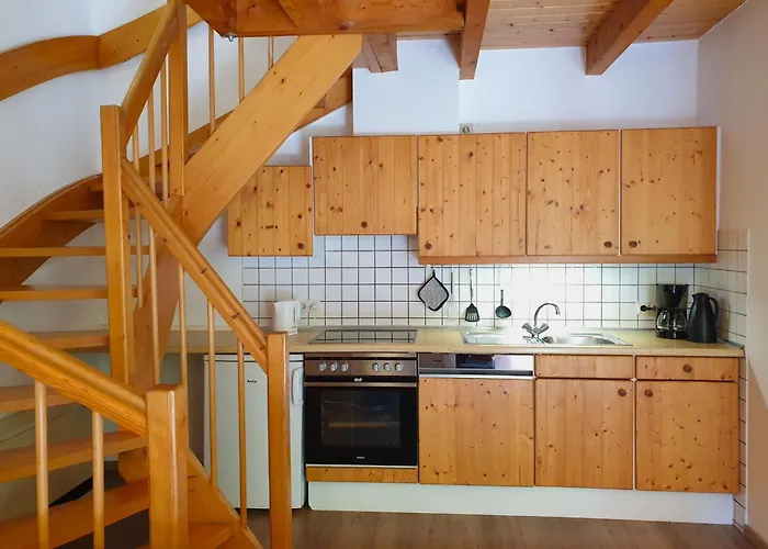 بيت للعطل 15 *