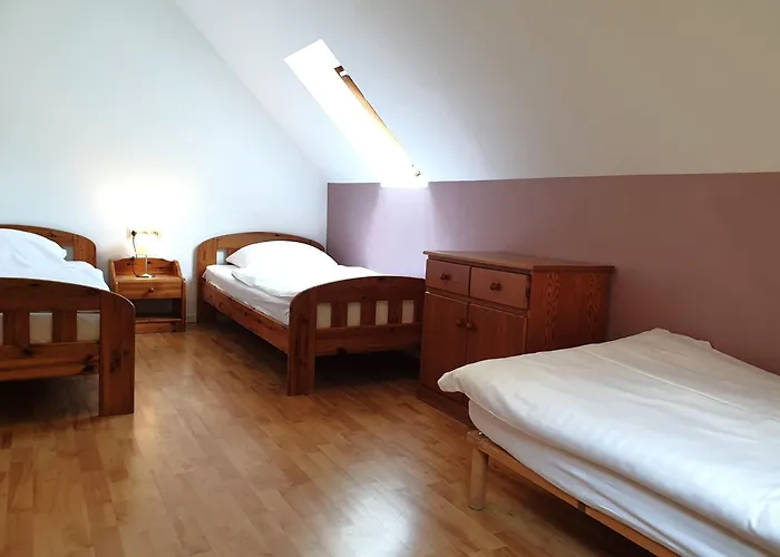 15 Nieheim